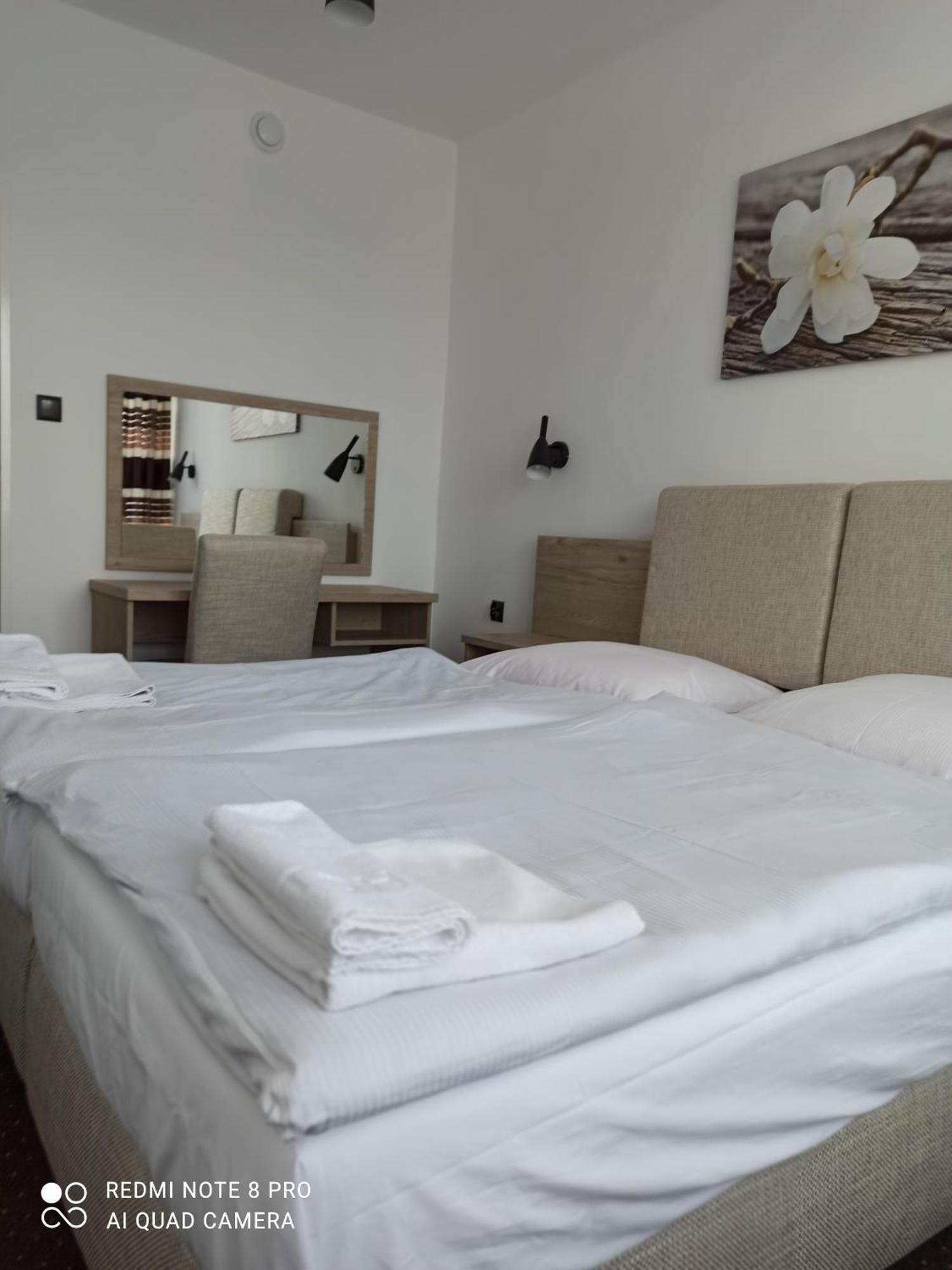 Hotel Odr Sulechów Eksteriør billede