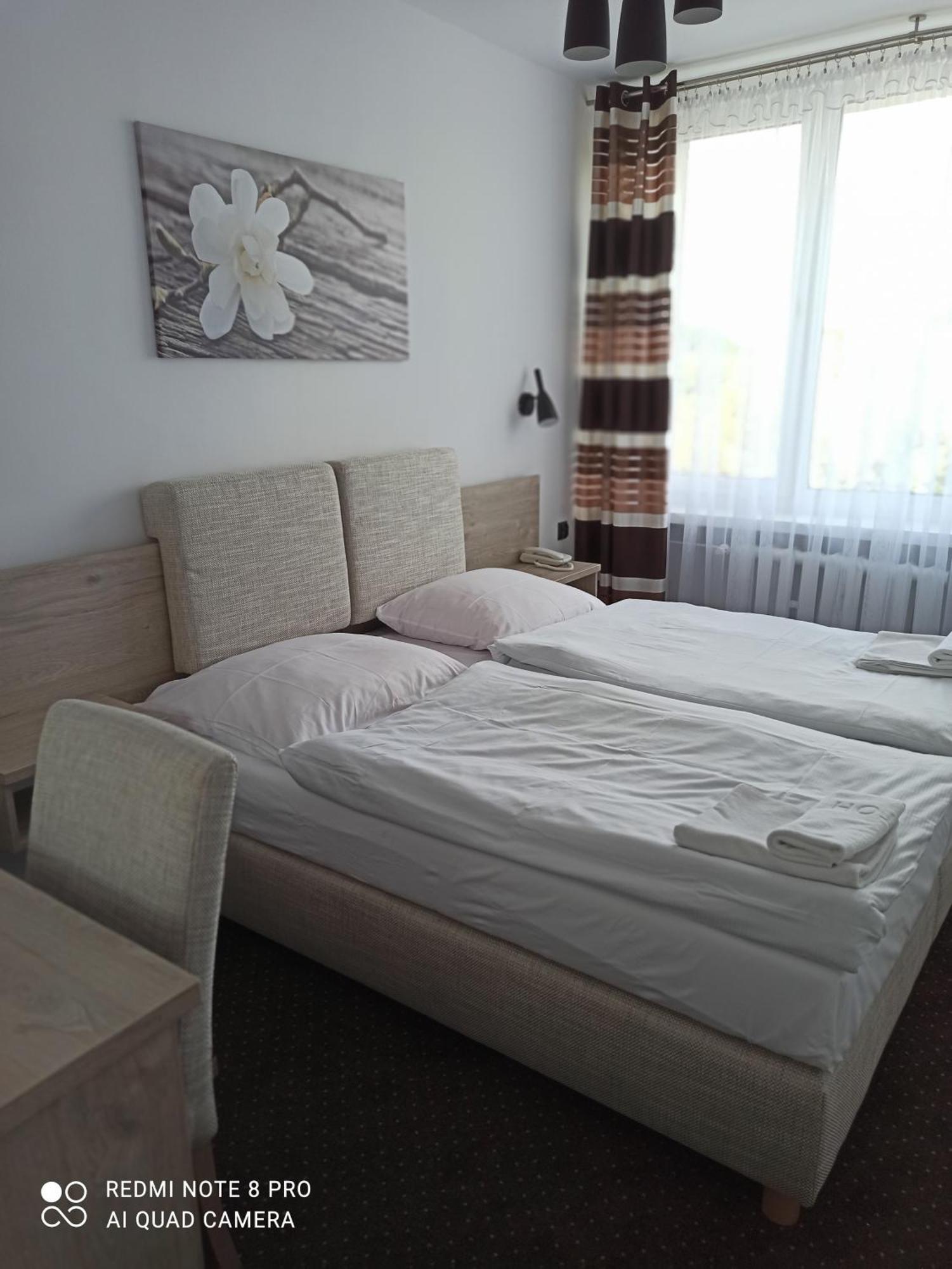 Hotel Odr Sulechów Eksteriør billede