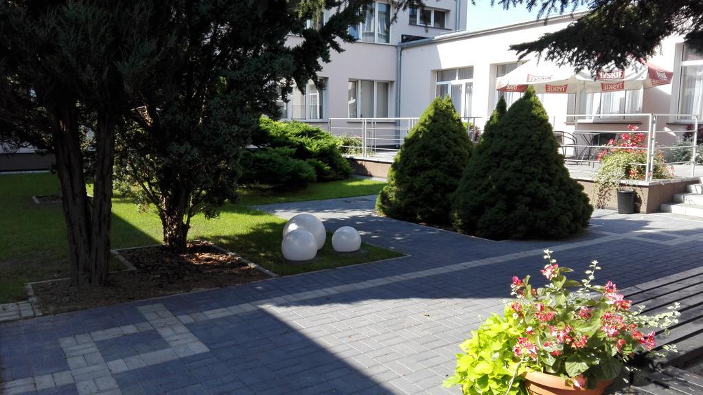 Hotel Odr Sulechów Eksteriør billede